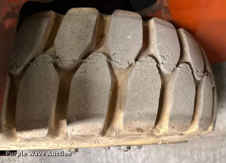 image for item OF9351 Nissan  30 forklift