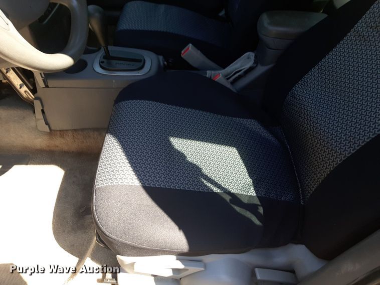 image for item OF9673 2004 Saturn  Ion 