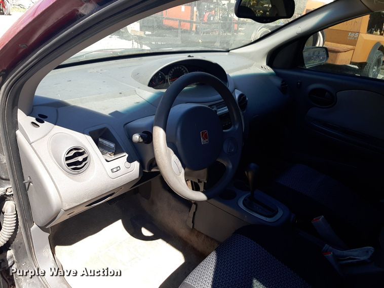 image for item OF9673 2004 Saturn  Ion 