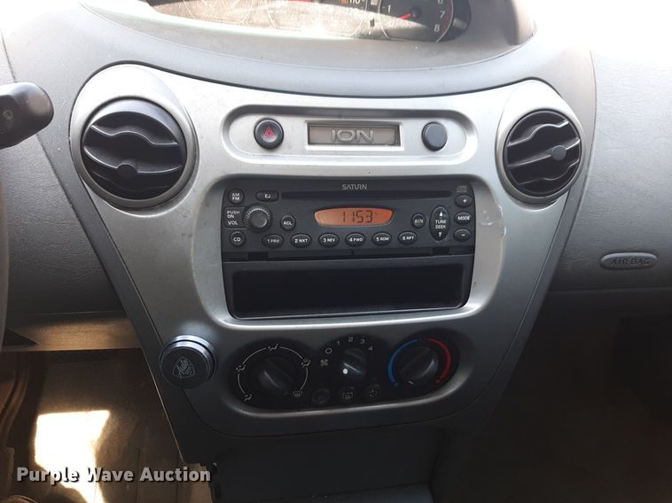 image for item OF9673 2004 Saturn  Ion 