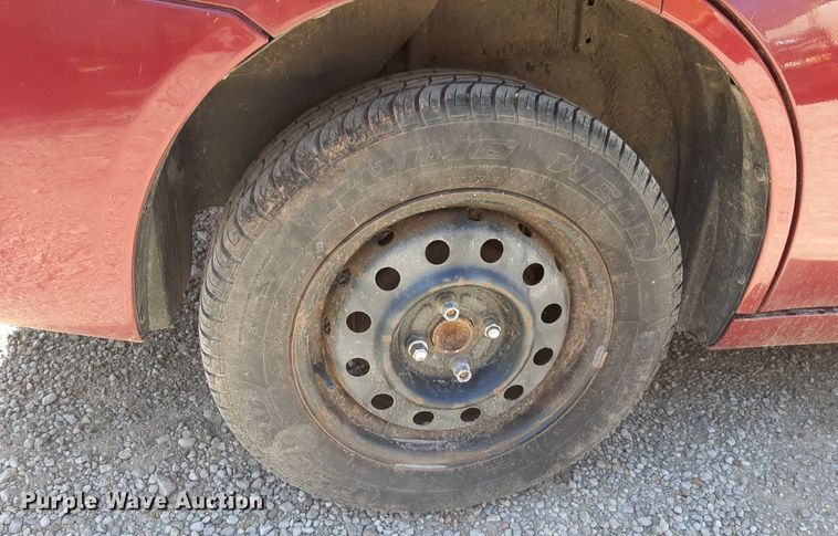 image for item OF9673 2004 Saturn  Ion 