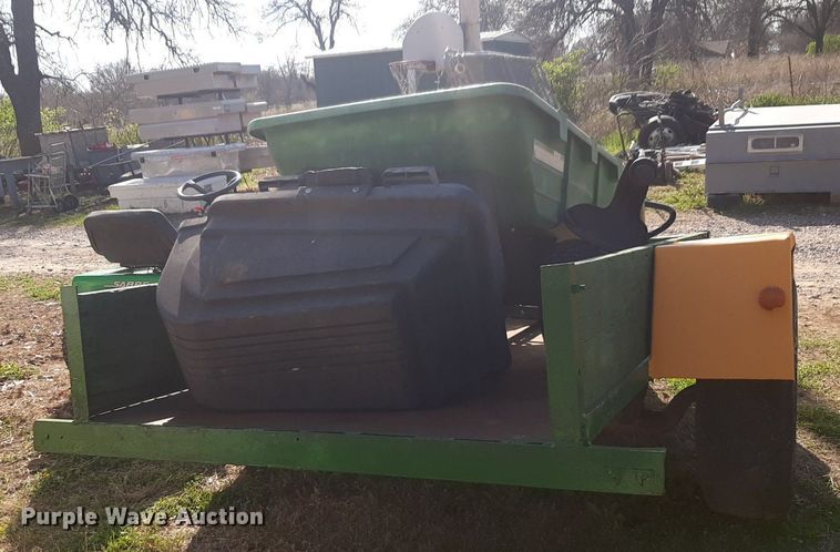 image for item OF9676 1995 John Deere Sabre lawn mower