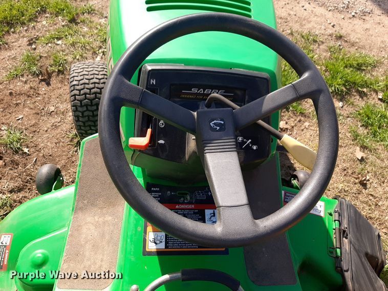 image for item OF9676 1995 John Deere Sabre lawn mower