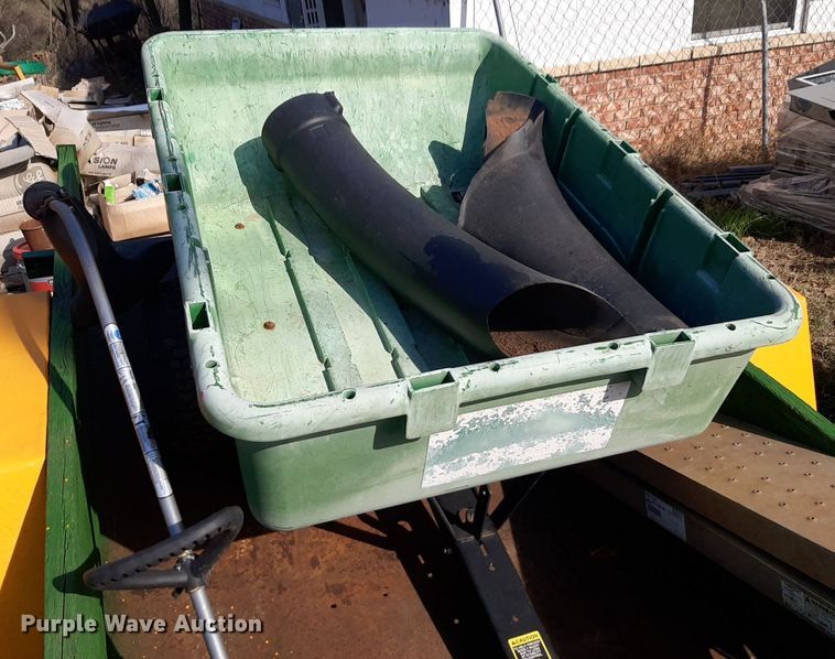 image for item OF9676 1995 John Deere Sabre lawn mower