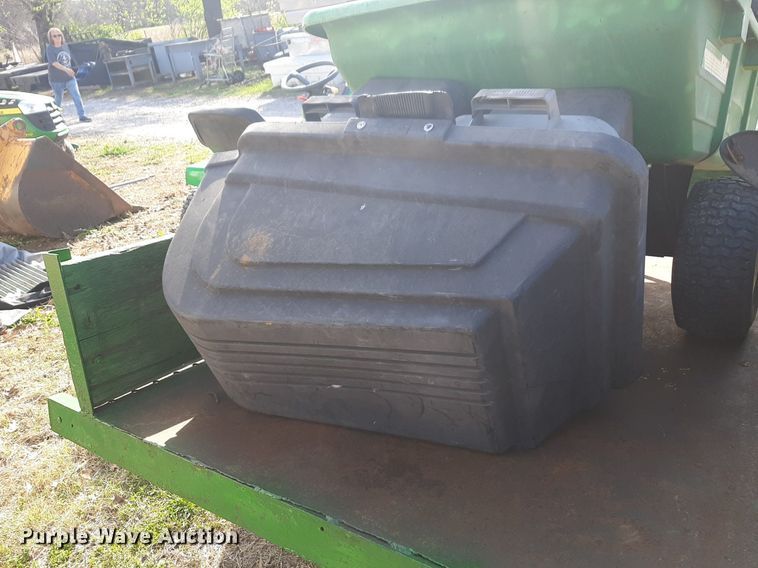 image for item OF9676 1995 John Deere Sabre lawn mower