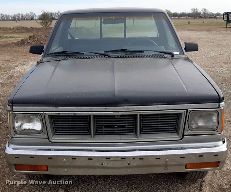 image for item OF9693 1988 Chevrolet S10 pickup truck