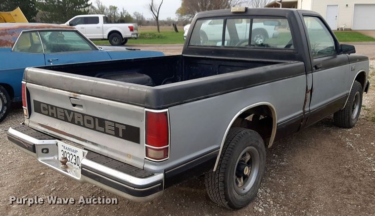 image for item OF9693 1988 Chevrolet S10 pickup truck