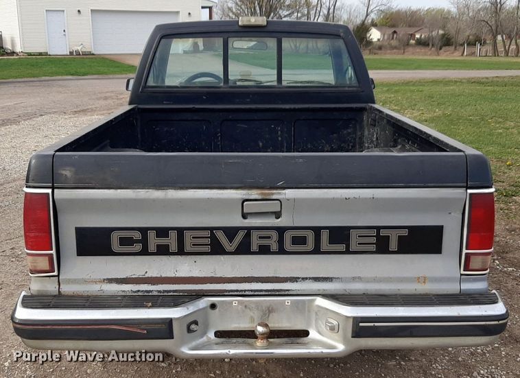 image for item OF9693 1988 Chevrolet S10 pickup truck