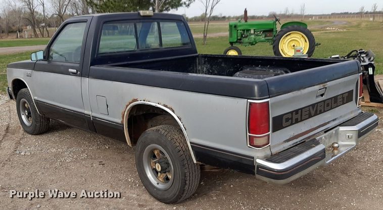 image for item OF9693 1988 Chevrolet S10 pickup truck