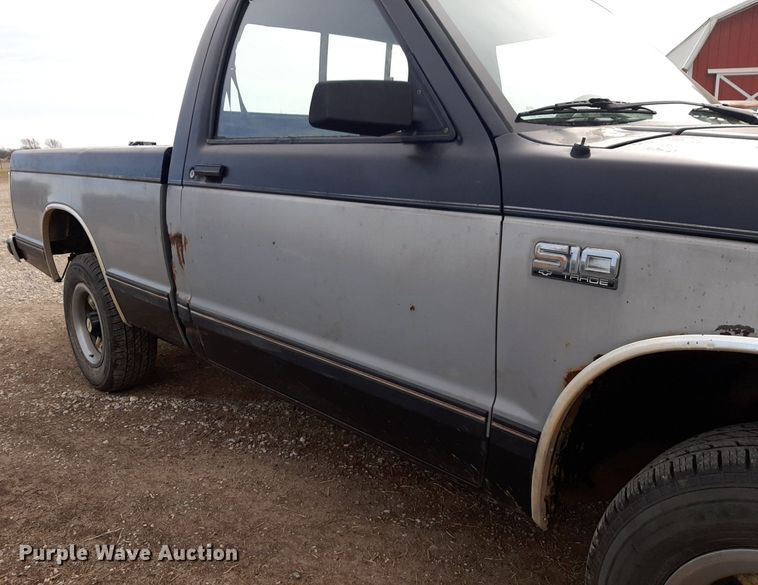 image for item OF9693 1988 Chevrolet S10 pickup truck
