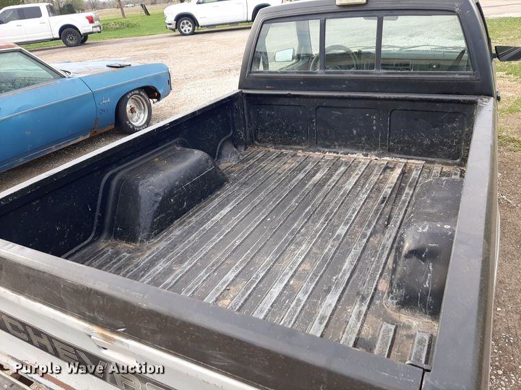 image for item OF9693 1988 Chevrolet S10 pickup truck