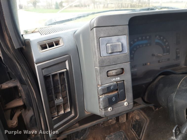 image for item OF9693 1988 Chevrolet S10 pickup truck