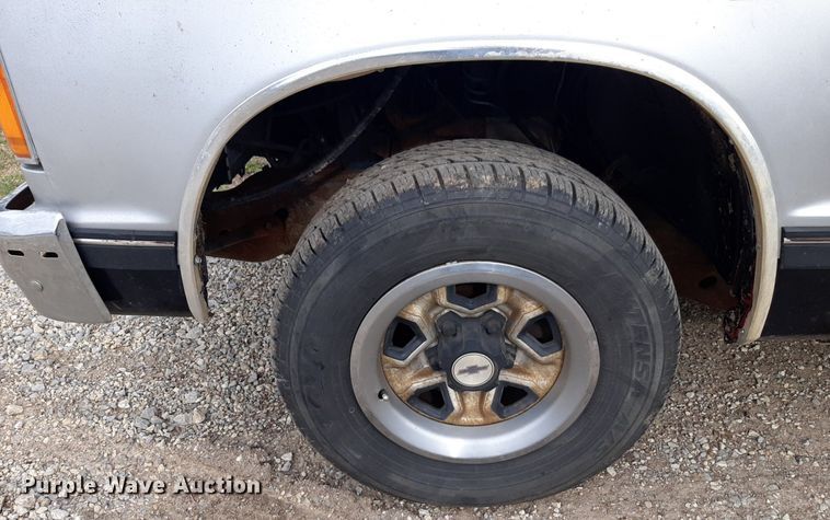 image for item OF9693 1988 Chevrolet S10 pickup truck