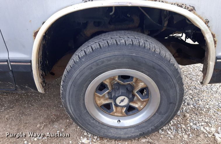 image for item OF9693 1988 Chevrolet S10 pickup truck