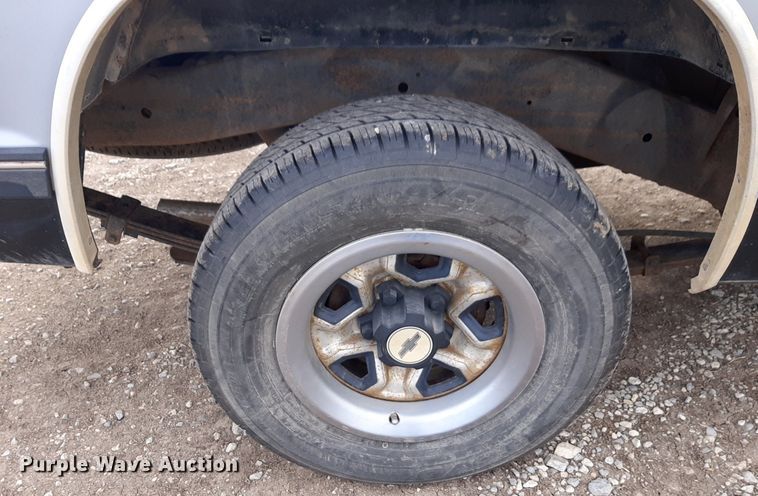 image for item OF9693 1988 Chevrolet S10 pickup truck