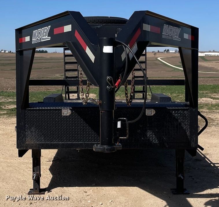 image for item OG9880 2014 Maxey Trailers  equipment trailer