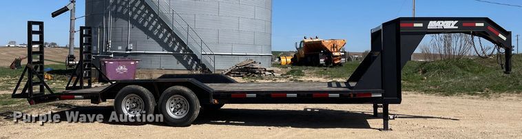 image for item OG9880 2014 Maxey Trailers  equipment trailer