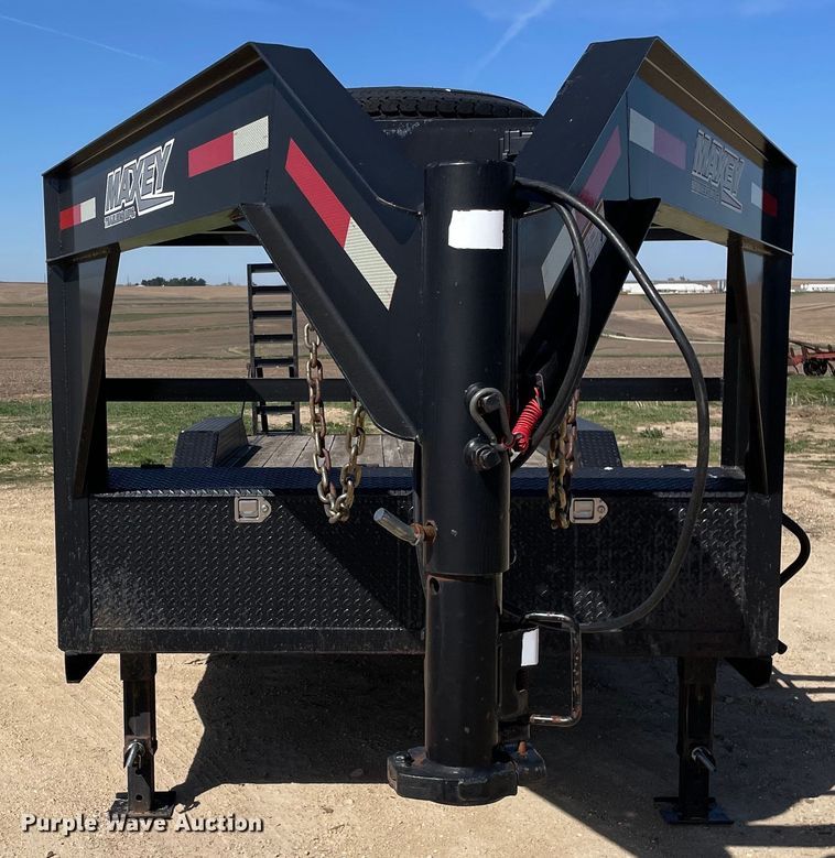 image for item OG9880 2014 Maxey Trailers  equipment trailer