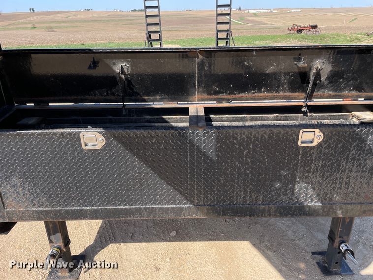 image for item OG9880 2014 Maxey Trailers  equipment trailer