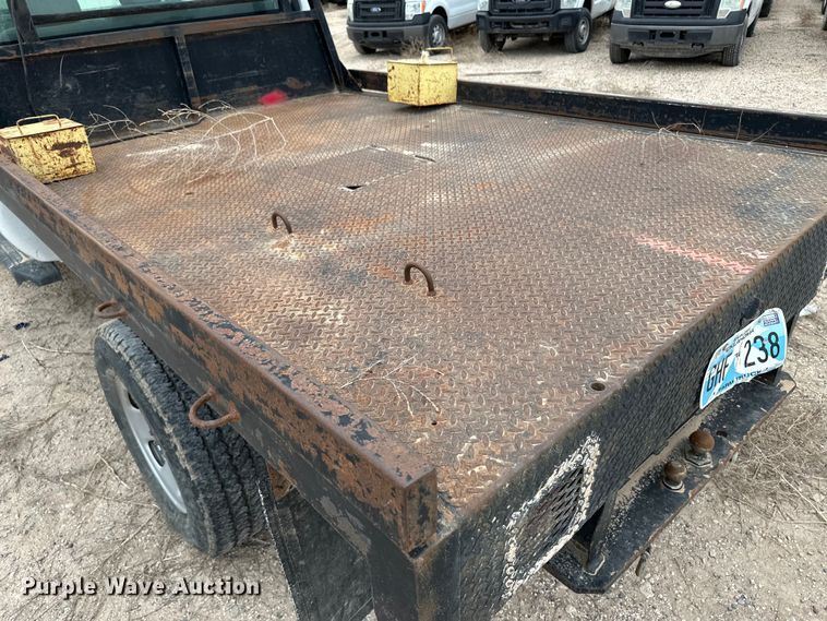 image for item OI9425 2012 Ford F350 Super Duty flatbed pickup truck
