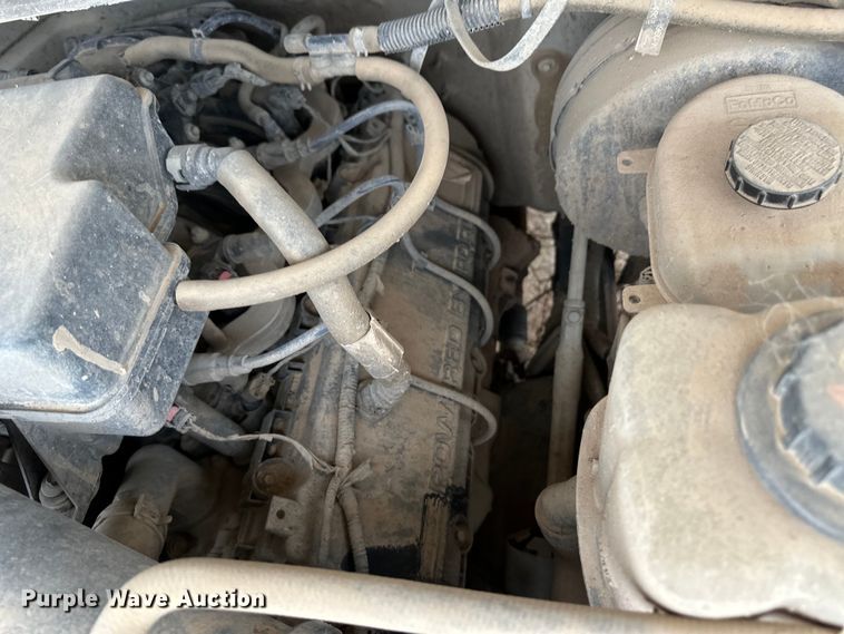 image for item OI9425 2012 Ford F350 Super Duty flatbed pickup truck