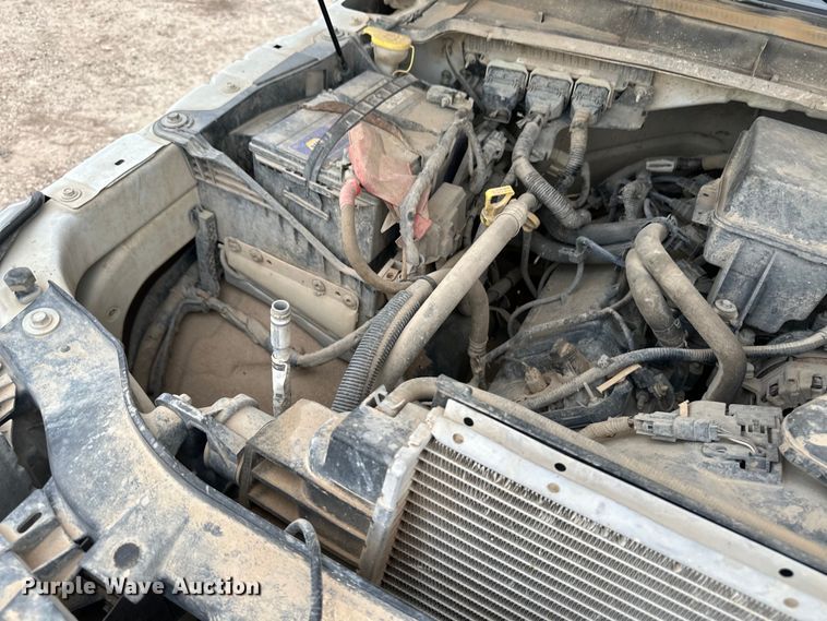 image for item OI9425 2012 Ford F350 Super Duty flatbed pickup truck