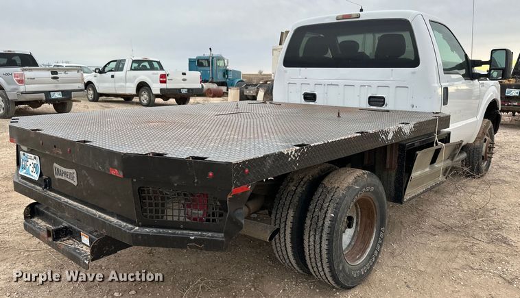 image for item OI9426 2012 Ford F350 Super Duty flatbed pickup truck