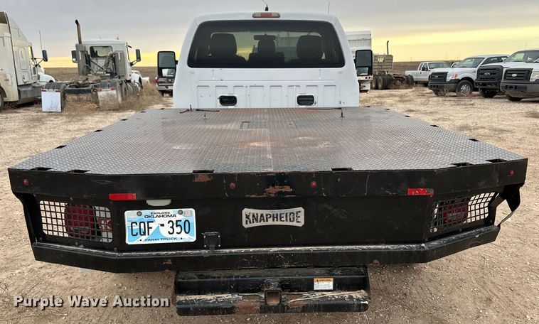 image for item OI9426 2012 Ford F350 Super Duty flatbed pickup truck
