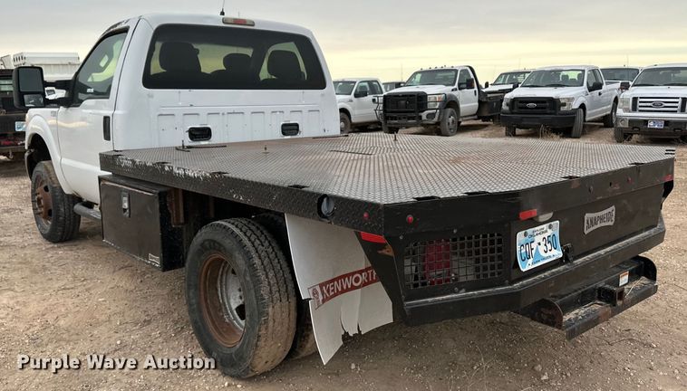 image for item OI9426 2012 Ford F350 Super Duty flatbed pickup truck