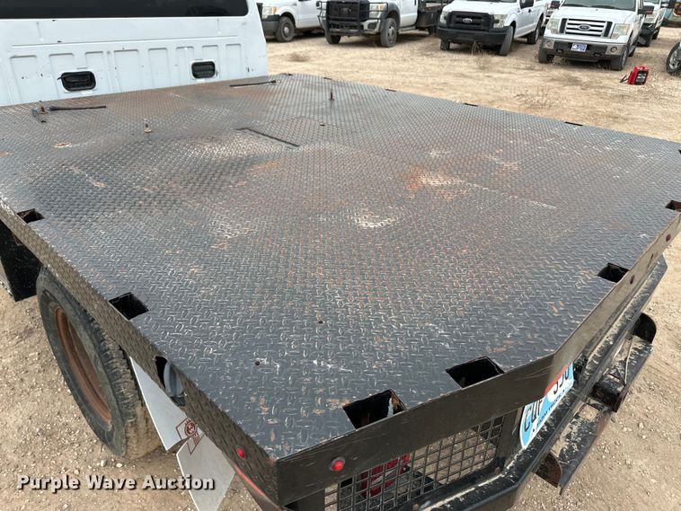 image for item OI9426 2012 Ford F350 Super Duty flatbed pickup truck