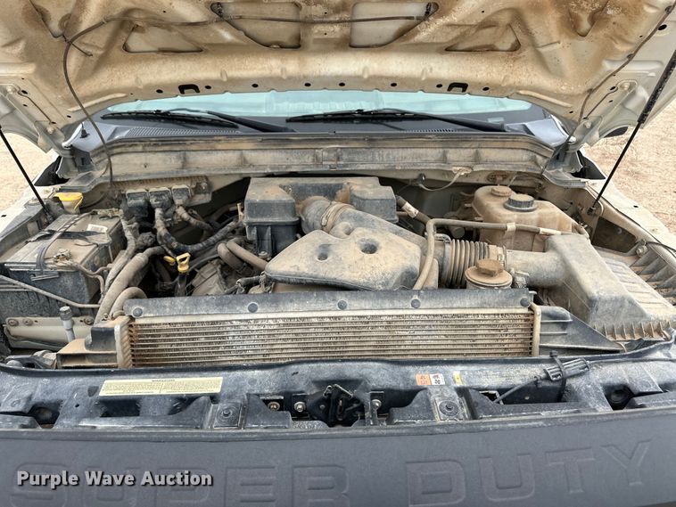 image for item OI9426 2012 Ford F350 Super Duty flatbed pickup truck