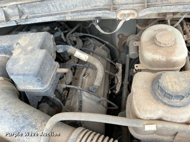 image for item OI9426 2012 Ford F350 Super Duty flatbed pickup truck