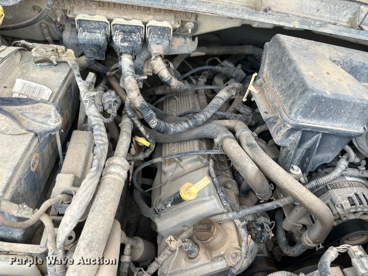 image for item OI9426 2012 Ford F350 Super Duty flatbed pickup truck