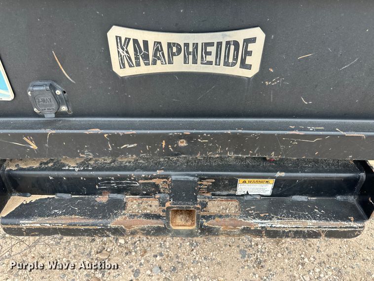 image for item OI9460 2017 Ford F350 Super Duty flatbed pickup truck