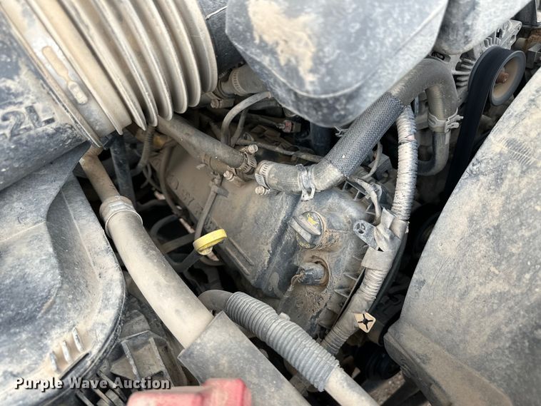 image for item OI9460 2017 Ford F350 Super Duty flatbed pickup truck