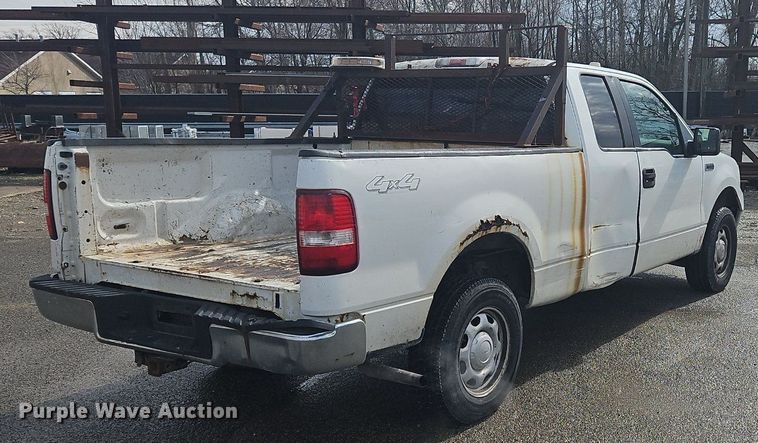 image for item OK9814 2005 Ford  F150 SuperCab pickup truck