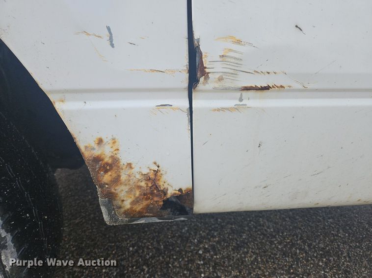 image for item OK9814 2005 Ford  F150 SuperCab pickup truck