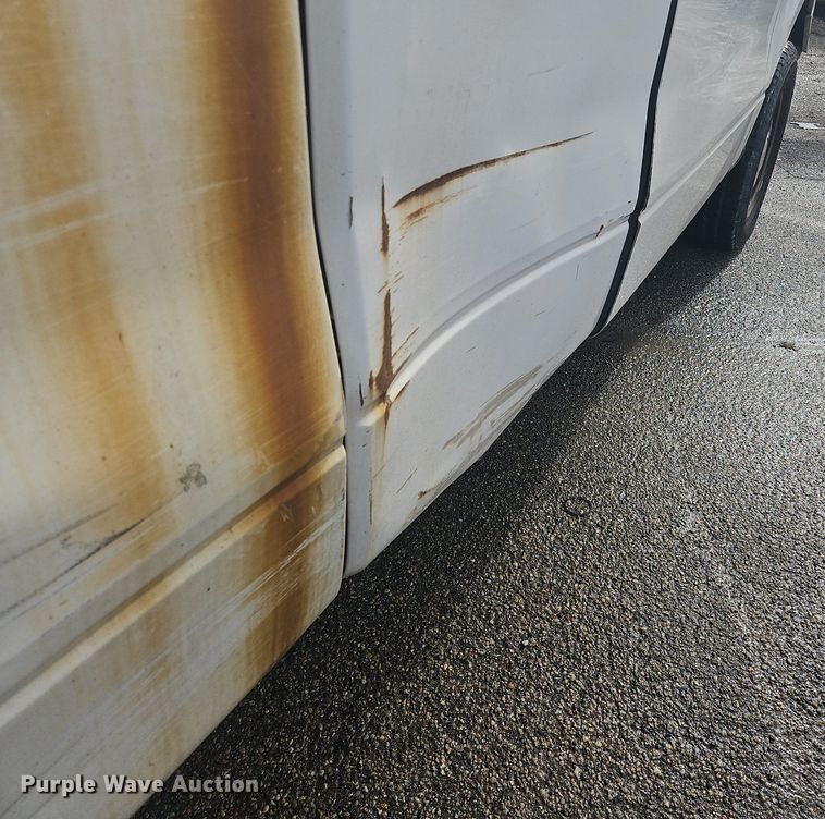 image for item OK9814 2005 Ford  F150 SuperCab pickup truck