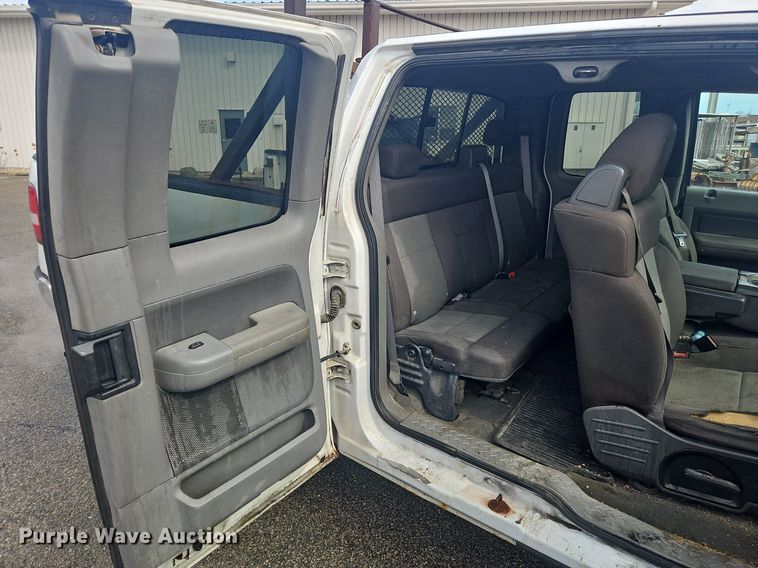 image for item OK9814 2005 Ford  F150 SuperCab pickup truck