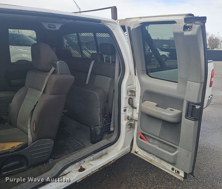 image for item OK9814 2005 Ford  F150 SuperCab pickup truck