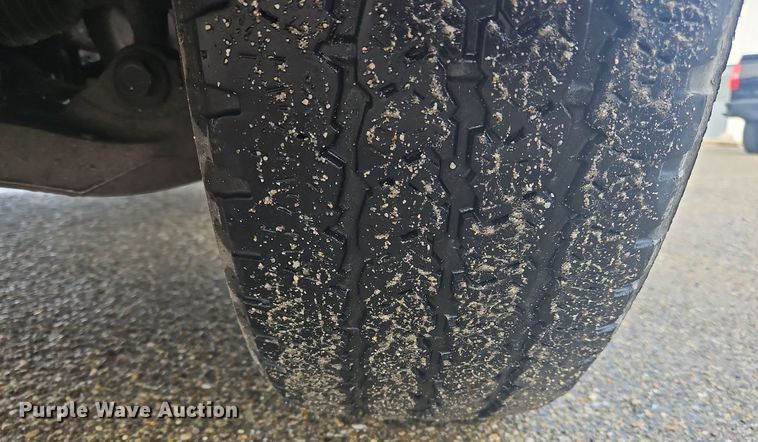 image for item OK9814 2005 Ford  F150 SuperCab pickup truck