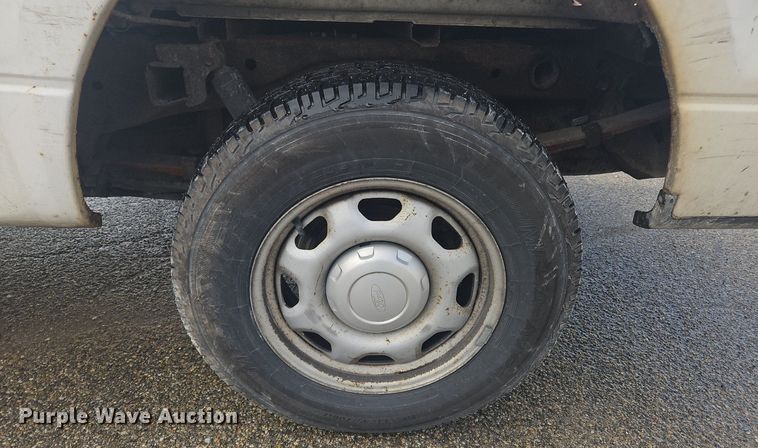 image for item OK9814 2005 Ford  F150 SuperCab pickup truck