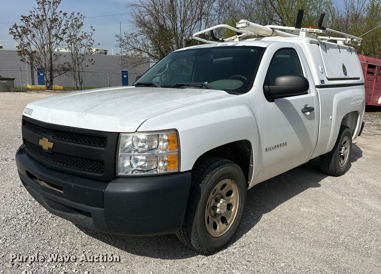 image for item OM9461 2012 Chevrolet  Silverado 1500 pickup truck