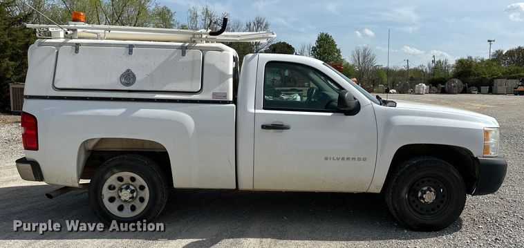 image for item OM9461 2012 Chevrolet  Silverado 1500 pickup truck