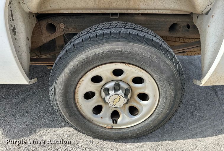 image for item OM9461 2012 Chevrolet  Silverado 1500 pickup truck