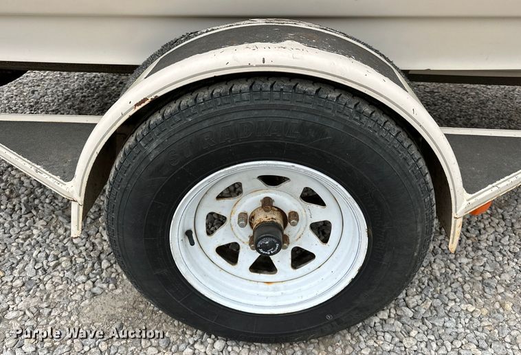 image for item OM9465 1998 Larson  LXI186 boat