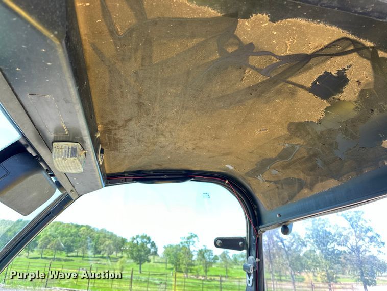 image for item OM9472 2010 John Deere  Gator 855 DSL utility vehicle