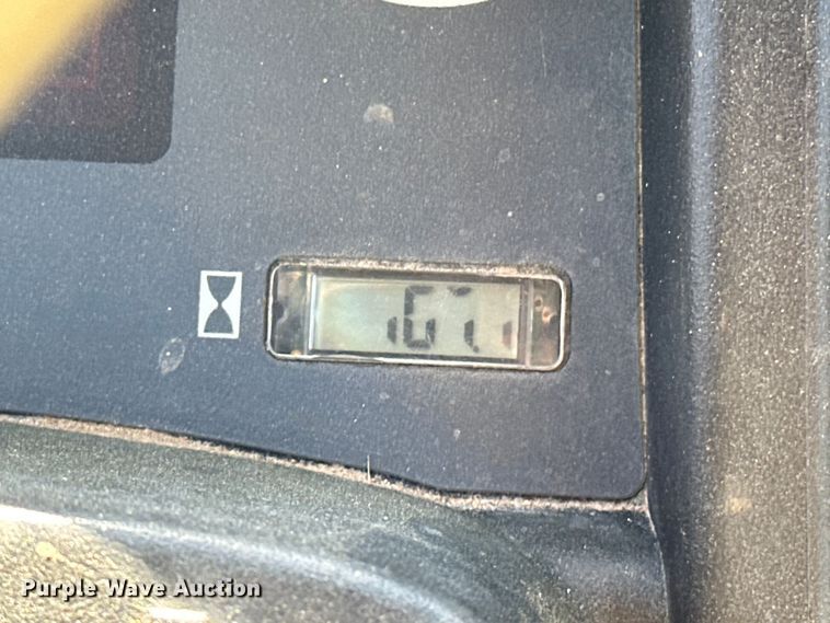 image for item OM9472 2010 John Deere  Gator 855 DSL utility vehicle