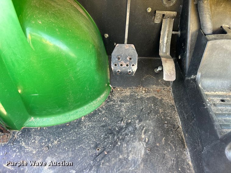 image for item OM9472 2010 John Deere  Gator 855 DSL utility vehicle