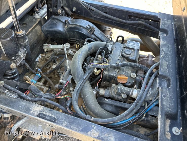 image for item OM9472 2010 John Deere  Gator 855 DSL utility vehicle